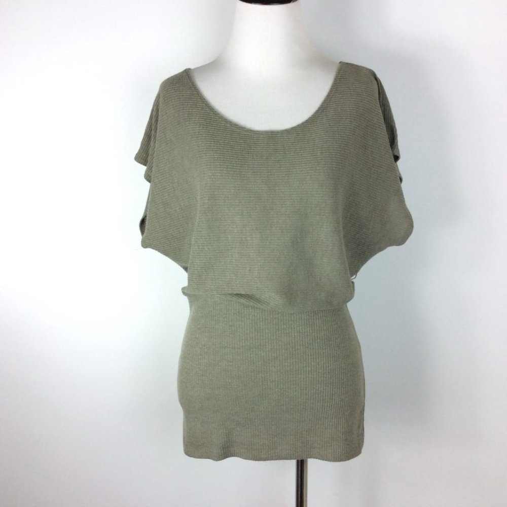 Mixik Scoop Neck Drape Top with fitted hem Size Large